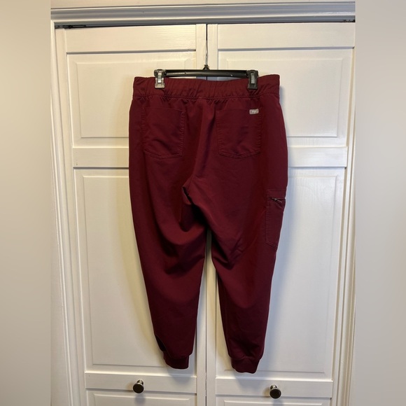 Figs High Waisted Zamora Jogger Scrub Pant Size Womens XL Petite Color Burgundy - Picture 6 of 14